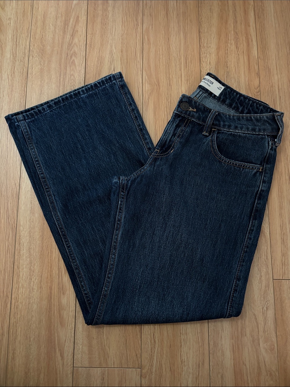 Hollister Low-Rise Baggy Jeans - Size 0R